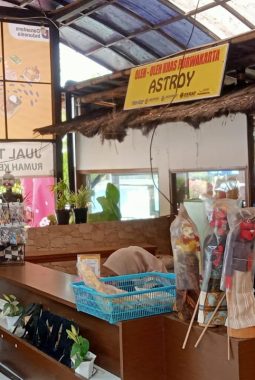 18 UMKM Sukajaya Hidupkan Ekonomi di Rest Area KM 88, Berbuah Juara Nasional