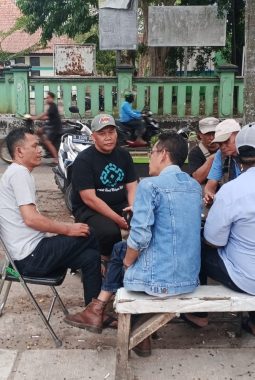 Dadang Hemayana Ngopi Bareng Warga di Alun-Alun Banjaran, Dengarkan Langsung Aspirasi Masyarakat